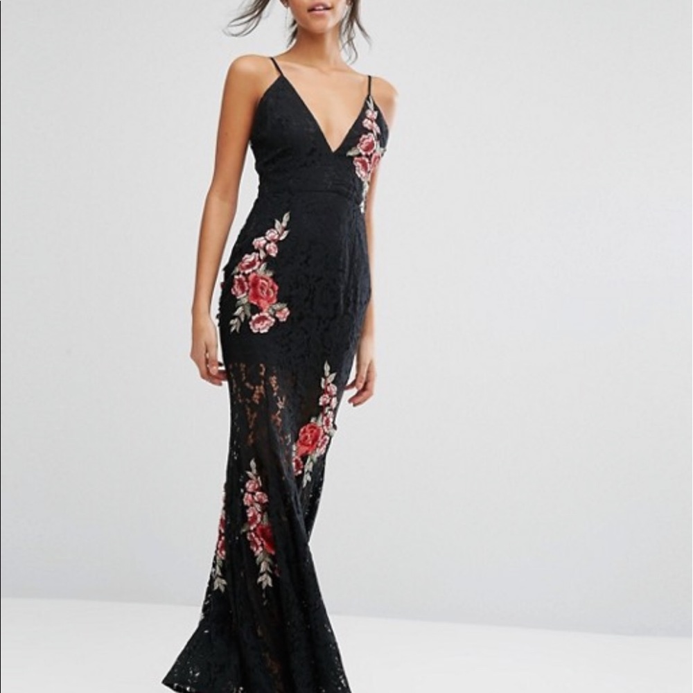 Missguided Peace +Love Embroidered Lace Maxi dress - Picture 2 of 4